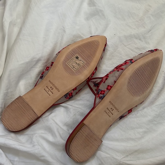 Brand new hand embroidered mules size 42 by Saptodjojokartiko - Picture 6 of 6